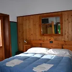 Hotel La Piccola 3*