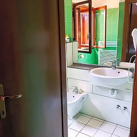 Hotel La Piccola 3*