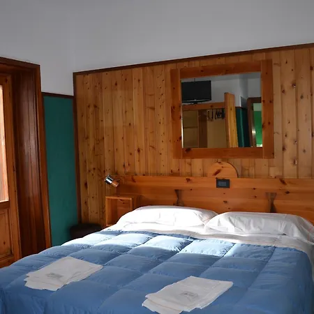 Hotel La Piccola 3*